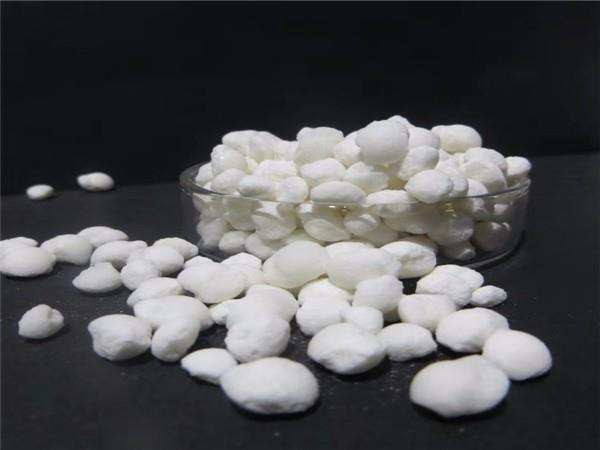 融雪劑生產廠家的產品具有什么特性